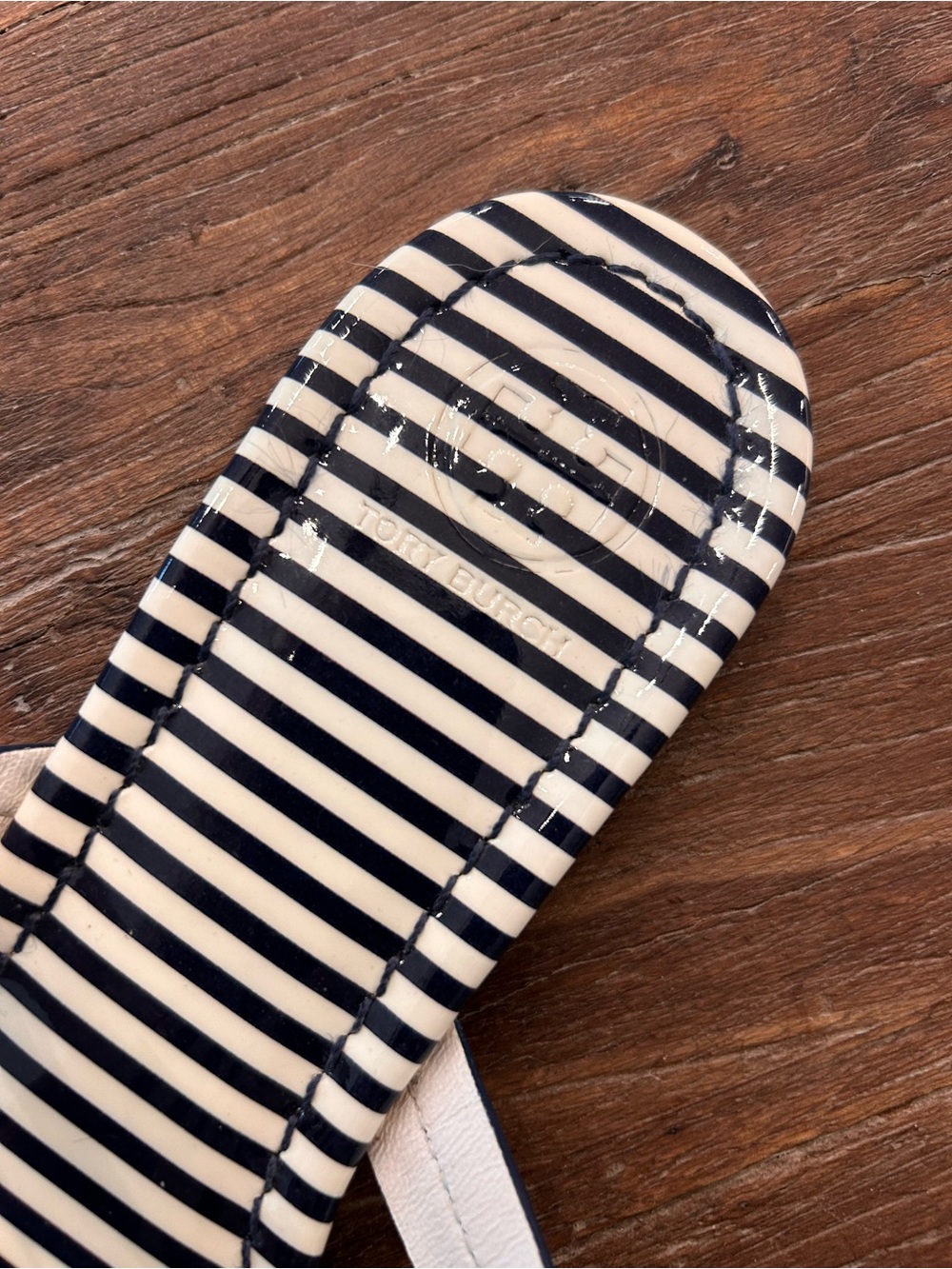 Tory Burch Miller Stripe Jelly Sandals Navy White Logo Thong Size 8M NWOT - Picture 8 of 11